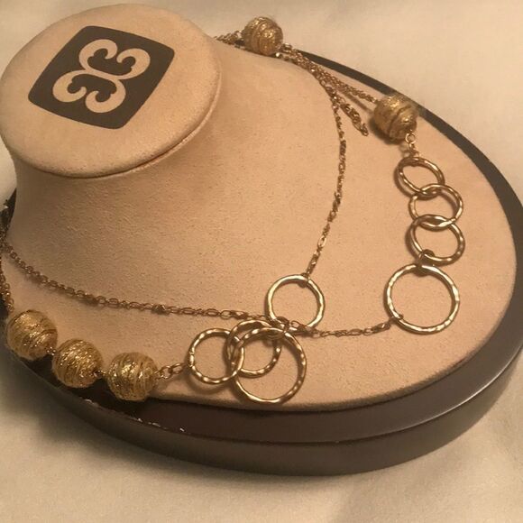 Beautiful Gold Necklace!!   - Picture 4 of 8